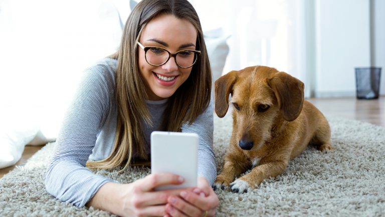 Hunde-Apps f&uuml;rs Smartphone finden